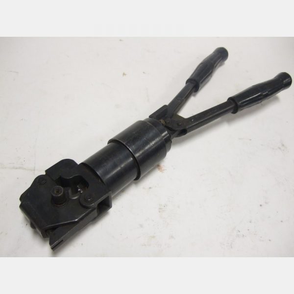 69062 Crimp Tool Mfg: Amp Tyco Condition: Used
