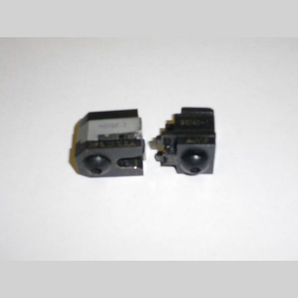 90140-1 Crimp Die Set Mfg: Amp Tyco Condition: Used