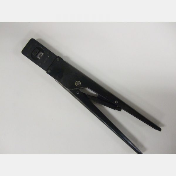 90326-1 Crimp Tool Mfg: AMP Tyco Condition: Used