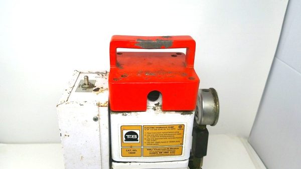 13600 Hydraulic Pump  Mfg: Thomas & Betts  Condition: Used - Image 2