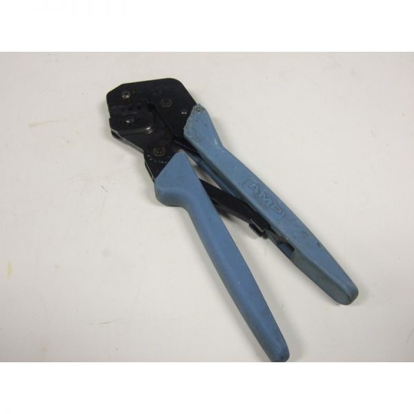 354940-1 Crimp Tool With 58489-1 Mfg: AMP Tyco Condition: Used