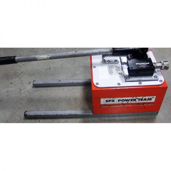 P460 Hydraulic Hand Pump Mfg: SPX Power Team Condition: Used