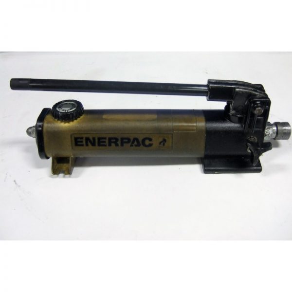 RLP2 Hydraulic Hand Pump Mfg: Ringlok Condition: Used