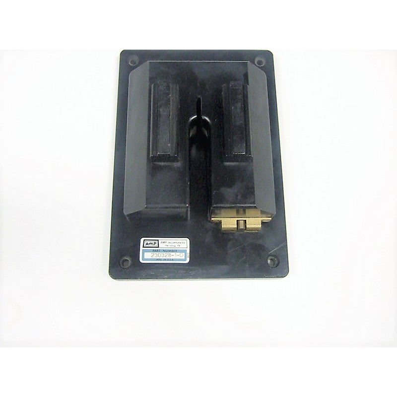 230328-1 Fixture Mfg.: AMP TE Connectivity Condition: Used