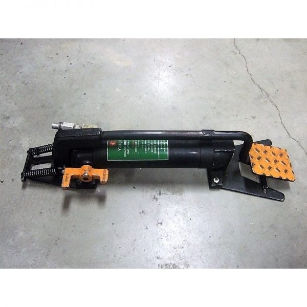 Y34BP-2 Hydraulic Foot Pump Mfg: Burndy Condition: Used