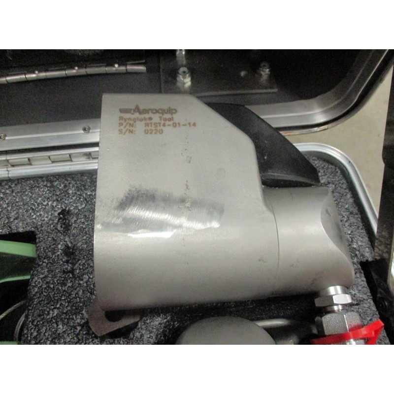 RTSK8-02-001 RTSK8-01-001 Aeroquip Tool Kit Mfg: Aeroquip Conditon: New Surplus