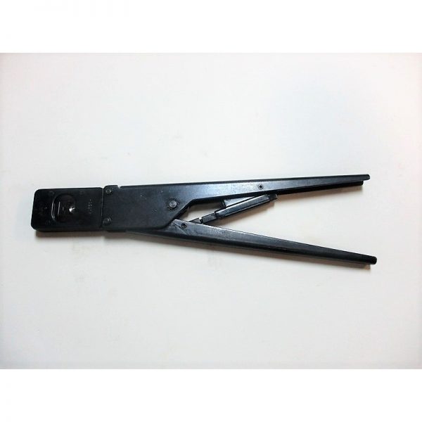90335-1 Crimp Tool Mfg: AMP TE Connectivity Condition: Used