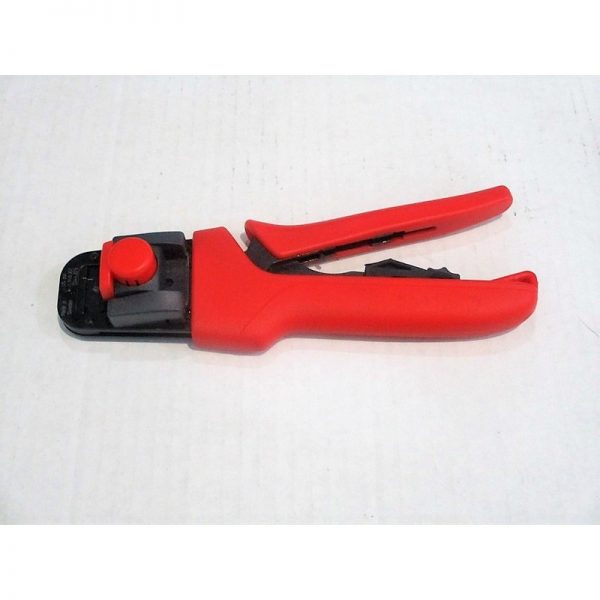 63811-8200 Crimp Tool Mfg: Molex Condition: New Surplus