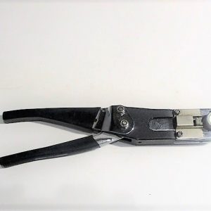 06-7811-01 M22520/18-2 Crimp Tool Mfg. Elco Condition: Used