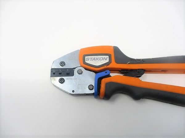 ERG4 Crimp Tool With Die Mfg. Thomas & Betts  Condition: Used - Image 2