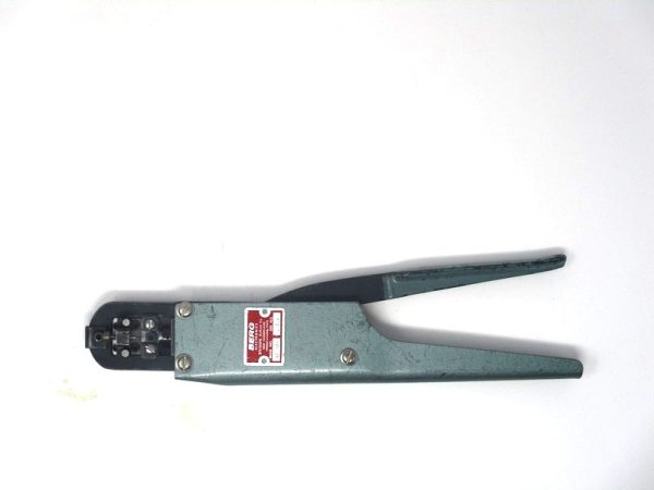 HT-102  Crimp Tool  Mfg: Berg  Condition: Used