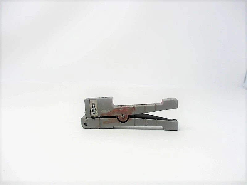 45-162 Coaxial Stripper Mfg: Ideal Industries Condition: Used