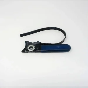 BT-BS-601 Strap Wrench Mfg: Daniels Condition: Used