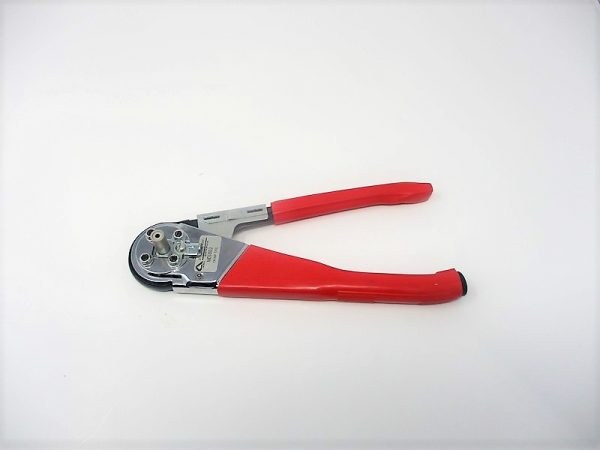 MD1002 Crimp Tool With 615178 Locator Mfg. Astro Condition: Used