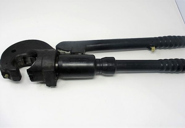 Y35-2 Hydraulic Crimp Tool Mfg. Burndy Condition: Used