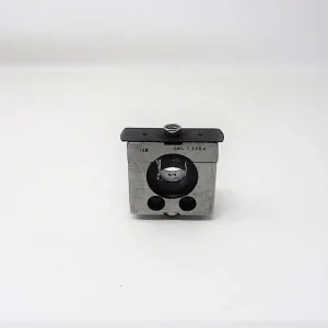 13664 Crimp Die No Locator Mfg: T&B Condition: Used