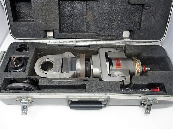 DLT55PSKT4000 Tool Kit Mfg. DMC Permaswage Condition: Used