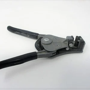 45-2686 Wire Stripper Blade Mfg. Ideal Condition: Used