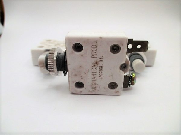 1600-206-8A Breaker Mfg. MP Cond: New Surplus - Image 2