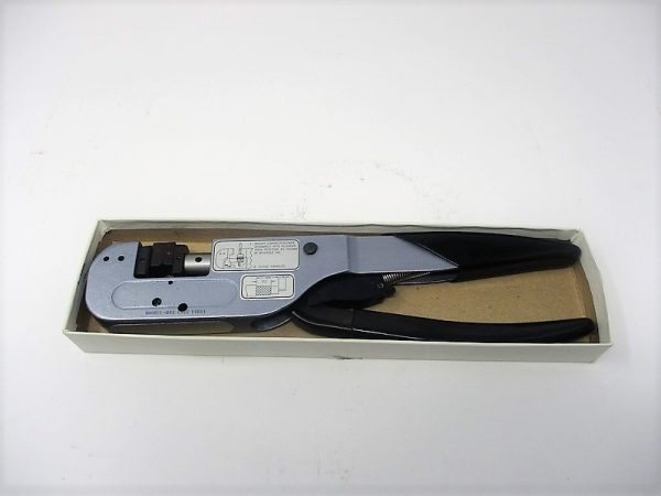 HX29-113 Crimp Tools Mfg. Daniels ITT Cannon Condition: New Surplus