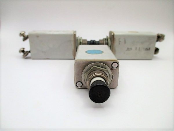 D6761-1-5 Breaker Mfg. Klixon Condition: New Surplus - Image 2