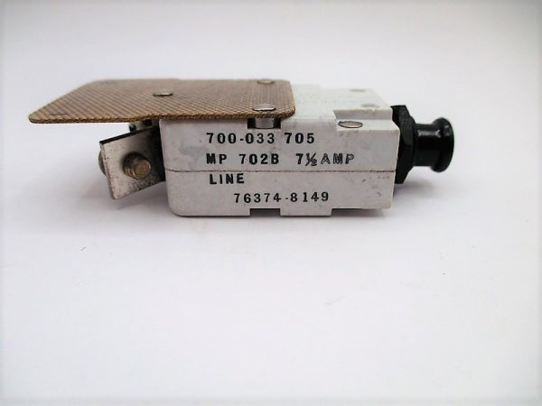 700-033-705 Breaker Mfg. MP Condition: New Surplus