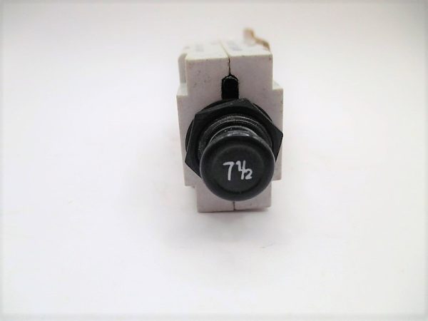 700-033-705 Breaker Mfg. MP Condition: New Surplus - Image 2