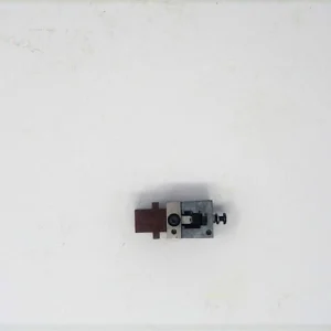 853400-3 Plug Die Mfg. TE Connectivity Condition: Used