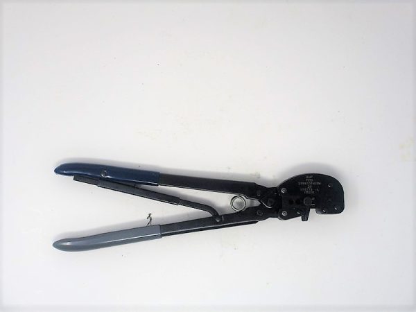 576779 Crimp Tool Mfg. TE Connectivity AMP Condition: New Surplus