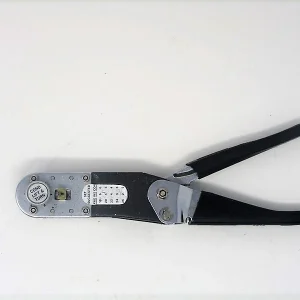 06-7700-13 Crimp Tool Mfg. Elco Condition: Used