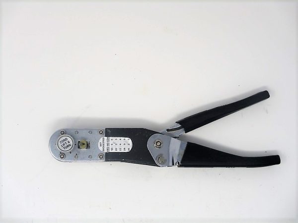 06-7700-13 Crimp Tool Mfg. Elco Condition: Used