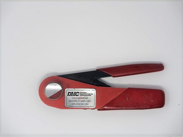 2013-1 Crimp Tool Mfg. Daniels DMC Condition: Used