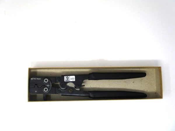 12070947 Crimp Tool  Mfg: Packard  Condition: New Surplus