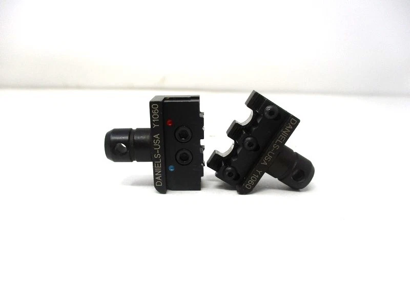 Y1060 Crimp Die No Locator Mfg: Daniels Condition: Used