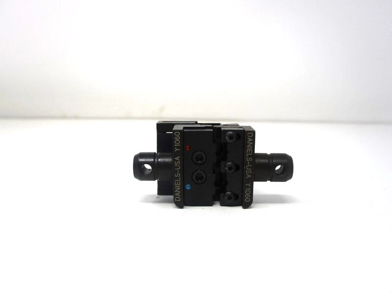 Y1060 Crimp Die Mfg: Daniels Condition: Used