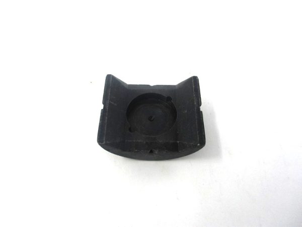 Y35P-1 Adapter Mfg: Burndy  Condition: Used - Image 2