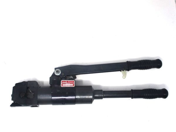 68373-1  Hand Hydraulic Crimper  Mfg. TE Connectivity AMP Condition : Used