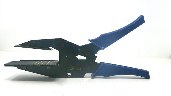 231561-1 Crimp Tool  Mfg. TE Connectivity AMP Condition: Used