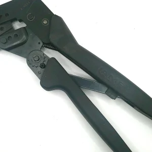 492622-1 Crimp Tool Mfg. TE Connectivity AMP Condition: Used
