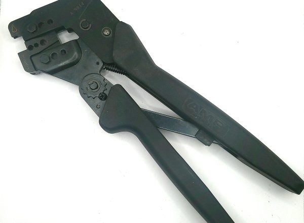 492622-1 Crimp Tool  Mfg. TE Connectivity AMP Condition: Used