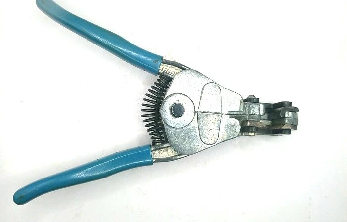45-265 Wire Stripper Mfg. Ideal Industries Condition: Used