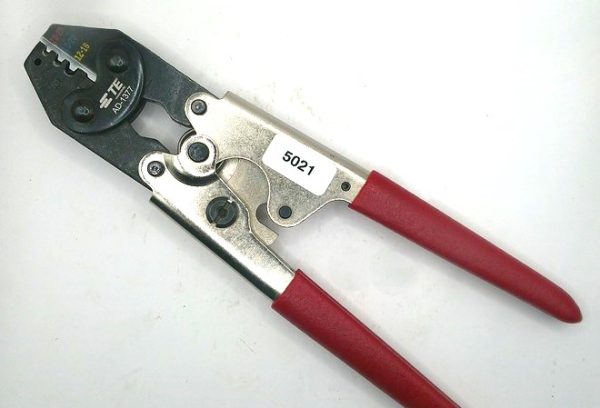 AD-1377 M22520/37-01 Crimp Tool  Mfg: Raychem  Condition: New Surplus