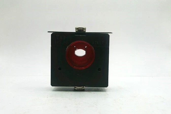 21607 Crimp Die Mfg: T&B Condition: Used
