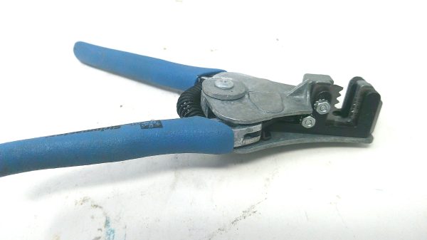 45-093 Wire Stripper Mfg: Ideal Condition: New Surplus