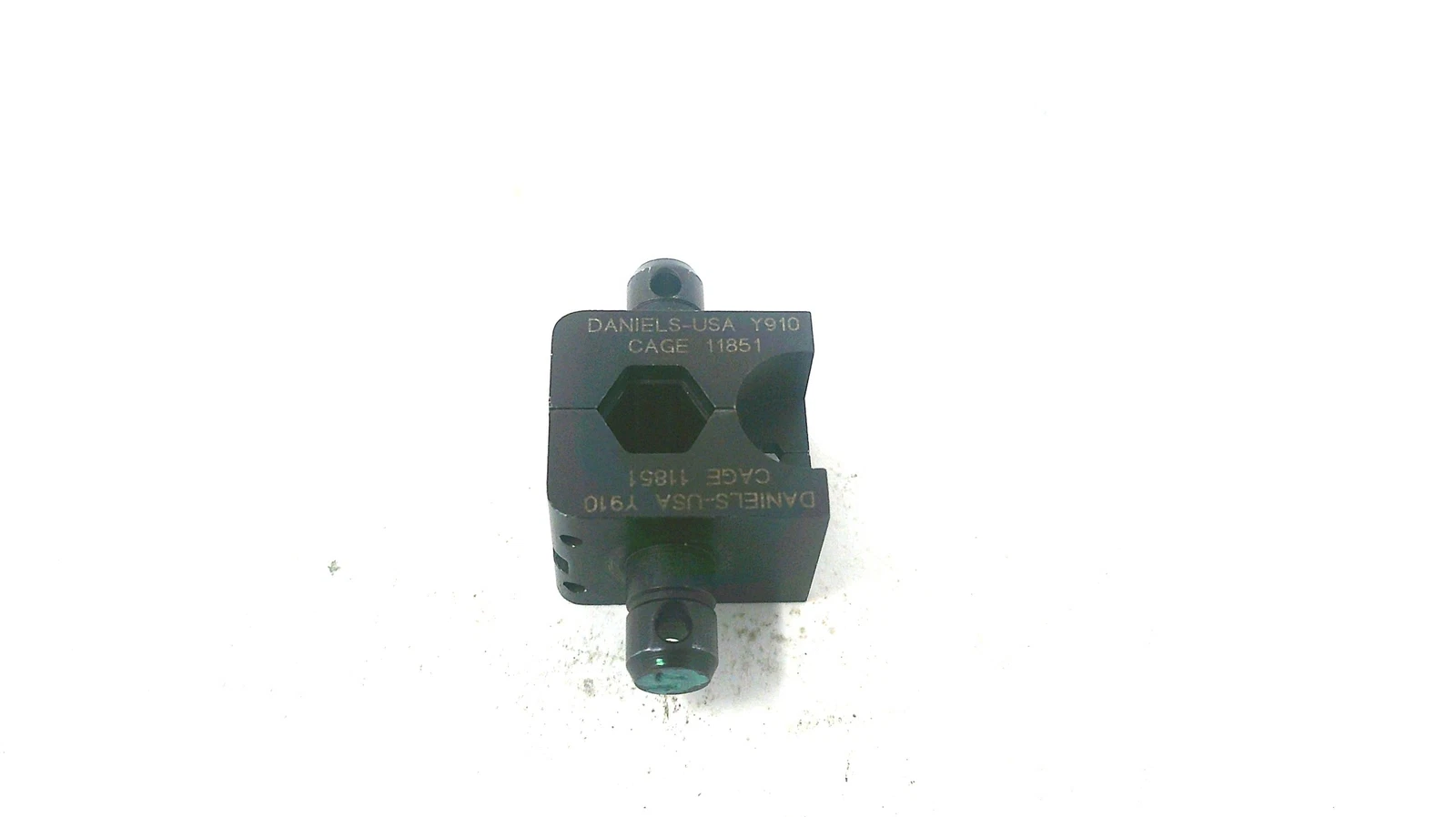 Y910 Crimp Die Mfg: Daniels Condition: Used