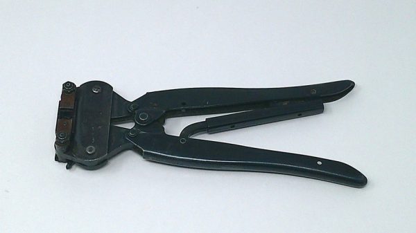 58220-1 Crimp Tool Mfg.: TE Tyco Amp Condition: Used