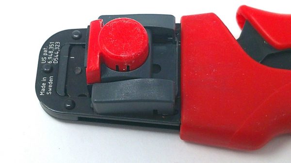 63819-0901  Crimp Tool  Mfg. Molex  Condition: Used - Image 4