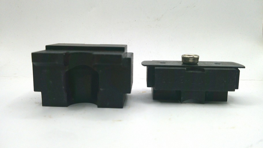 297-54251 Crimp Die Mfg: Thomas & Betts Condition: New Surplus - Image 3