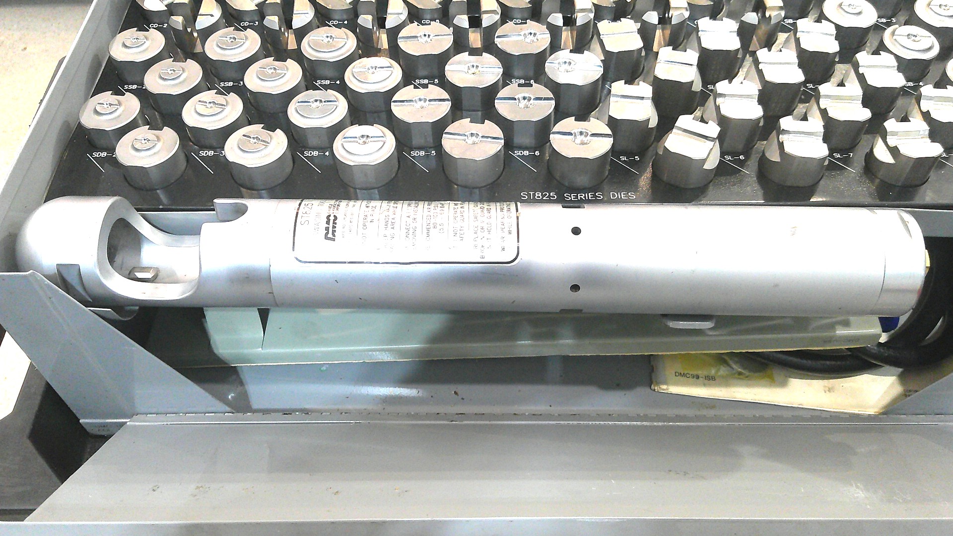 DMC99 Portable Cable Swaging Kit Mfg.: Daniels Cond.: New Surplus - Image 4