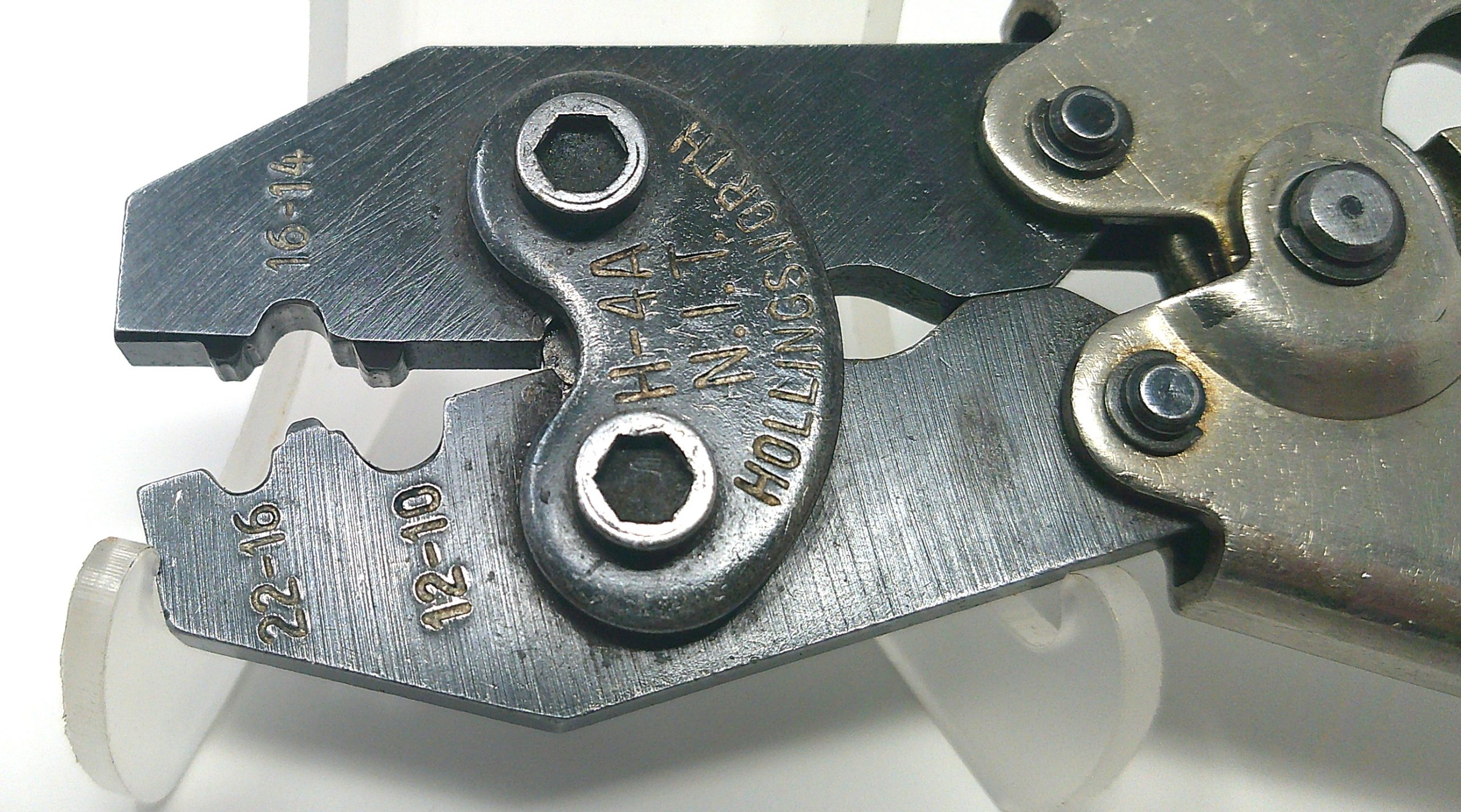 H-4A Crimp Tool Mfg: Hollingsworth Condition: Used - Image 2